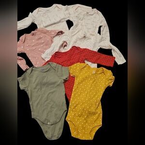 chic Kids One Piece Bodysuit Set - Green, Yellow, Red, Pink